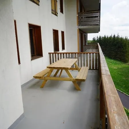 Les Luges Pour 4 A 6 Pers Vue Vallee Wifi Апартаменты *